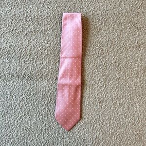 J. Crew pink and white polka dot tie. 100% Italian silk. Made in USA.